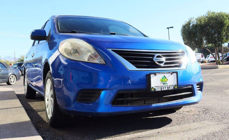 2012 Nissan Versa 1.6 SV