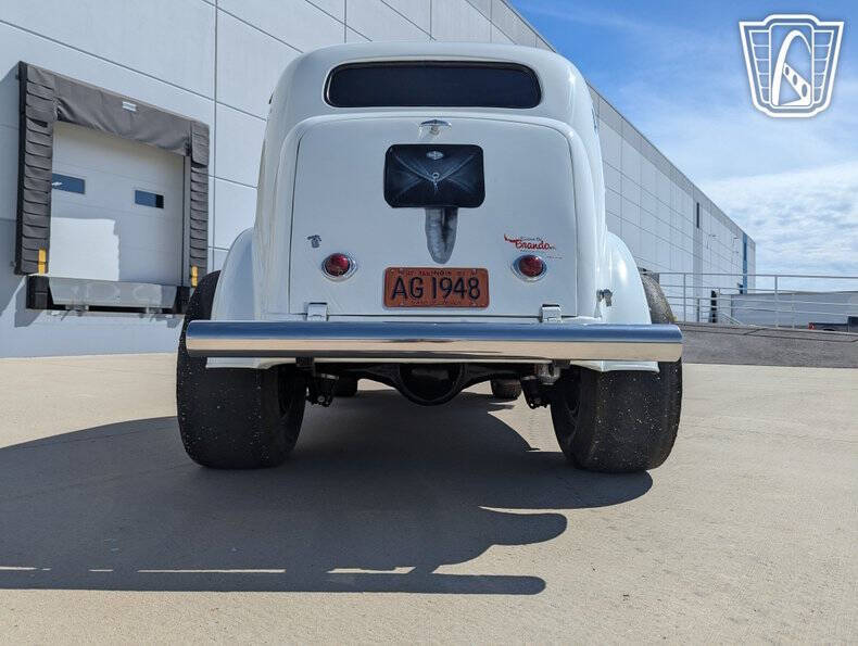 1948 Ford Anglia