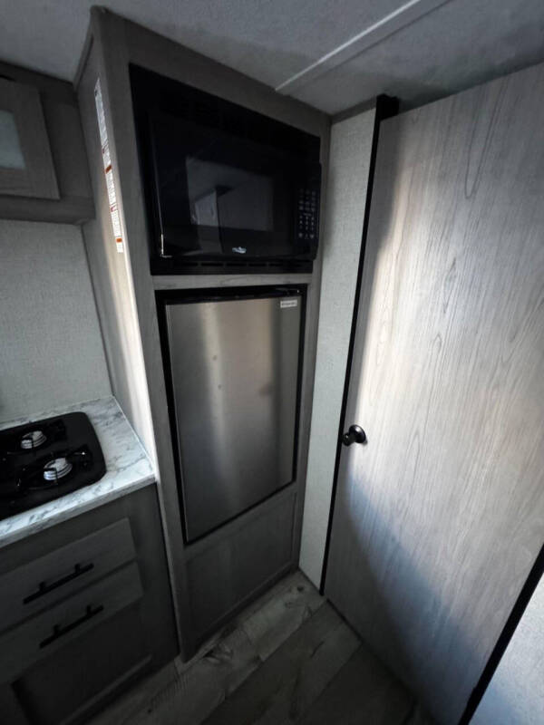 2023 Keystone RV COLEMAN LANTERN