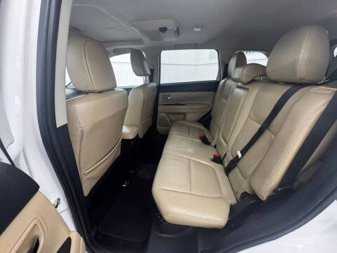 2014 Mitsubishi Outlander SE