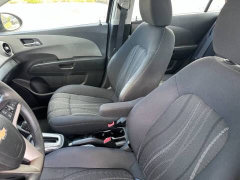2016 Chevrolet Sonic LT Auto