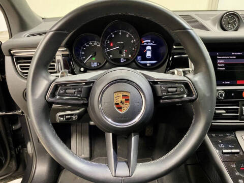2022 Porsche Macan