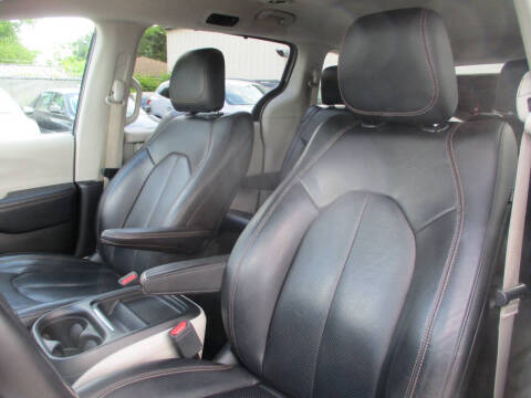 2018 Chrysler Pacifica Touring L