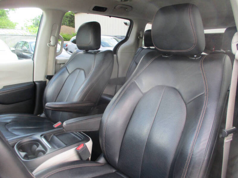 2018 Chrysler Pacifica Touring L