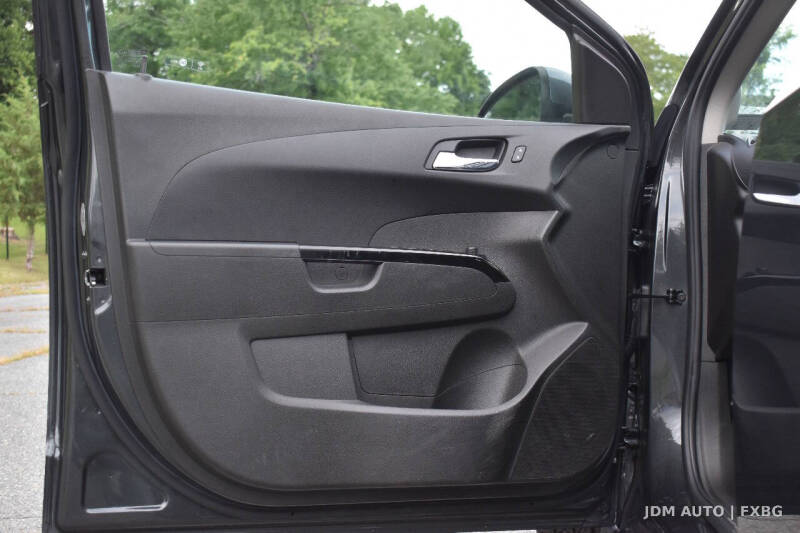 2018 Chevrolet Sonic LT Auto
