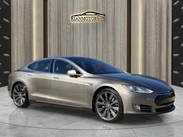 2015 Tesla Model S 70D