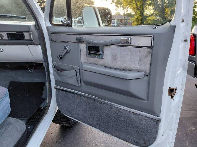 1987 Chevrolet Silverado 1500 SS Classic