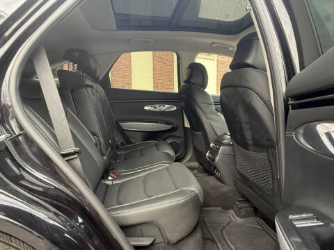 2024 Genesis GV70 2.5T Standard