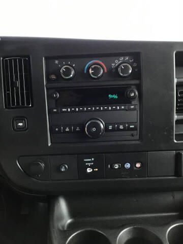 2025 Chevrolet Express 2500