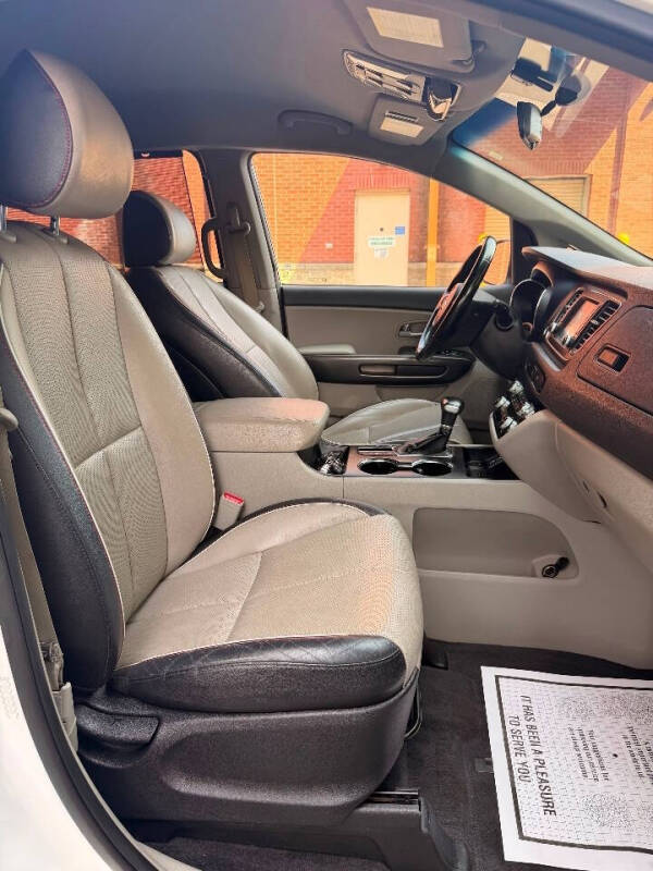 2019 Kia Sedona EX