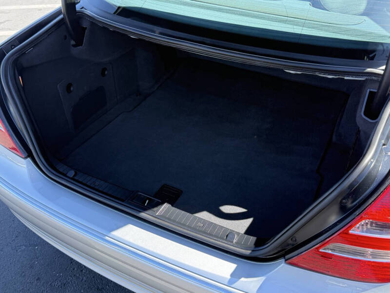 2004 Mercedes-Benz E-Class E 320