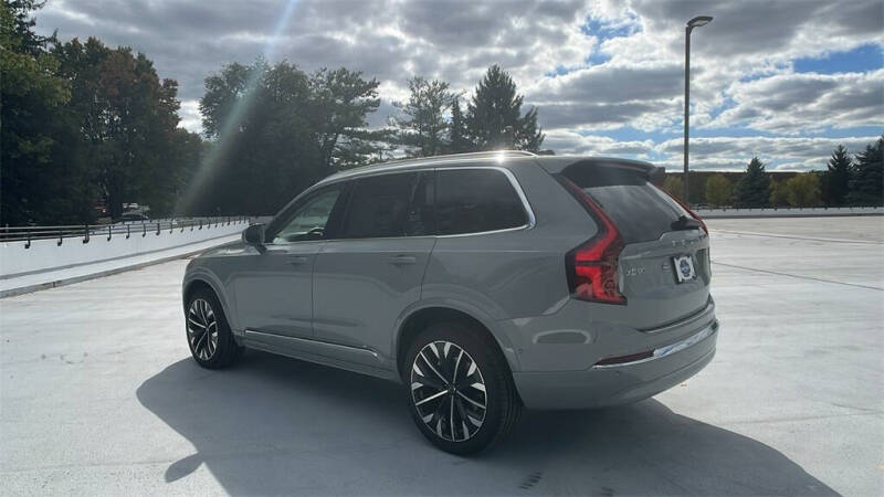 2026 Volvo XC90 B6 Plus 7P