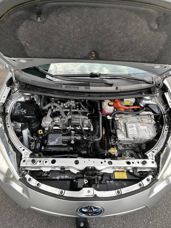 2013 Toyota Prius c One