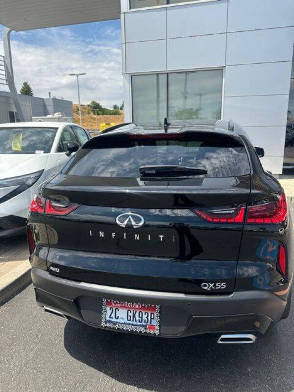 2023 Infiniti QX55 Essential