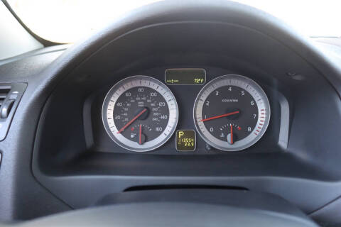 2011 Volvo C70 T5