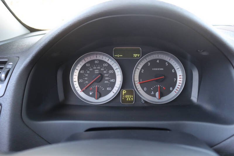 2011 Volvo C70 T5