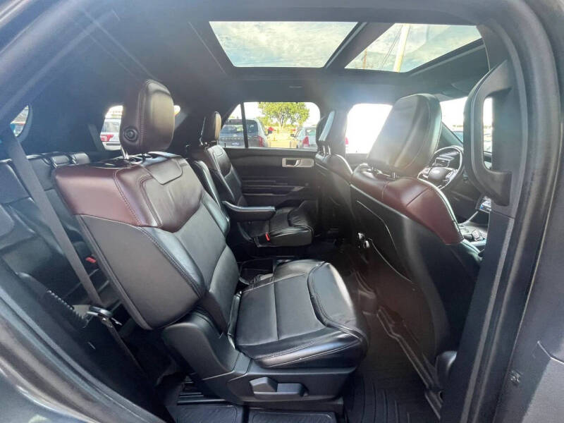 2020 Ford Explorer Platinum