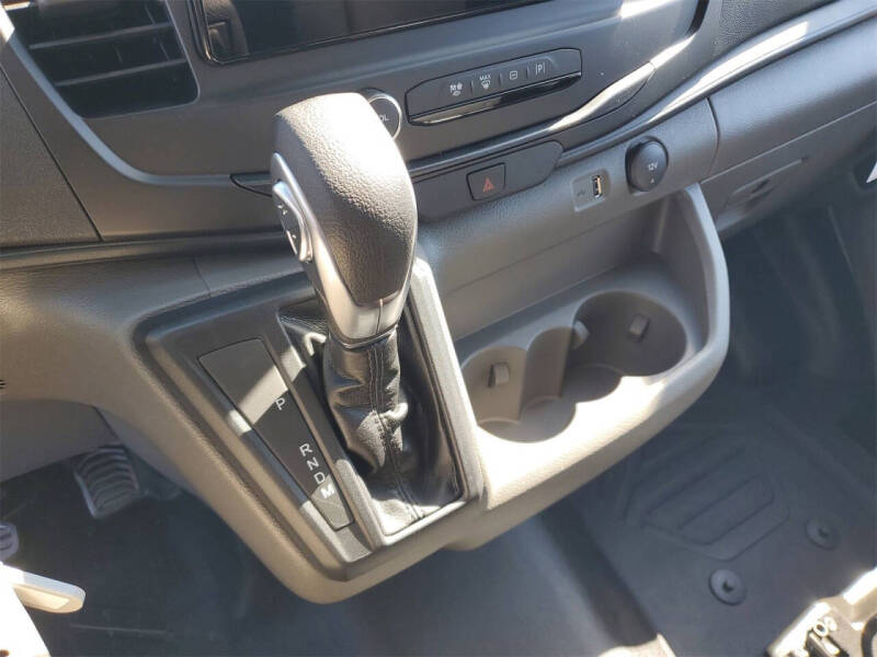 2025 Ford Transit 250