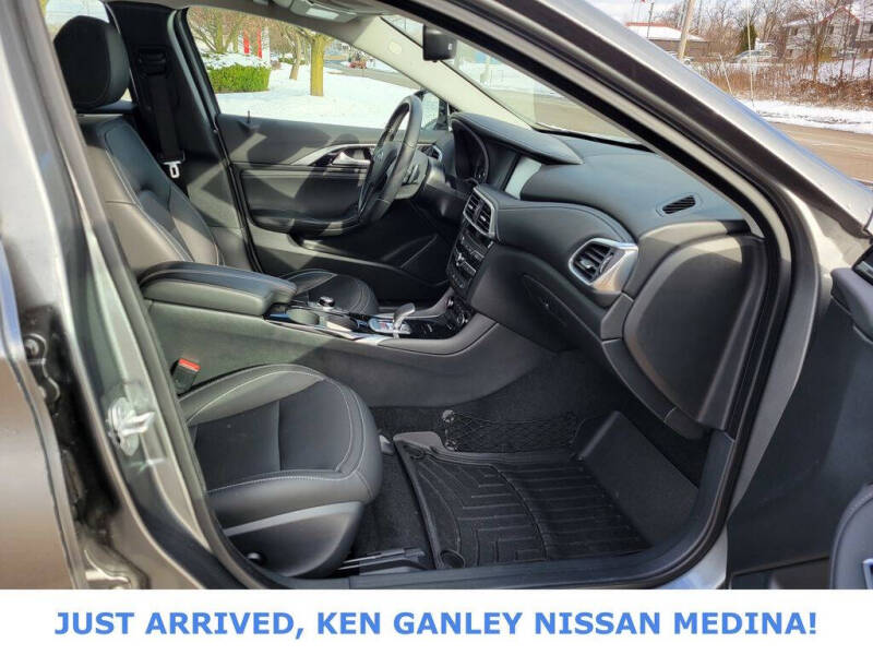 2018 Infiniti QX30 Premium