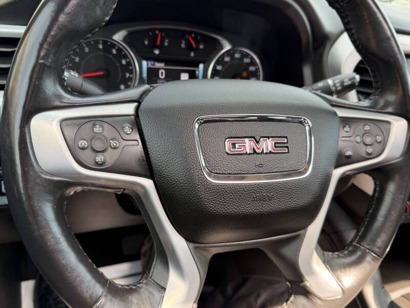2017 GMC Acadia SLT-2