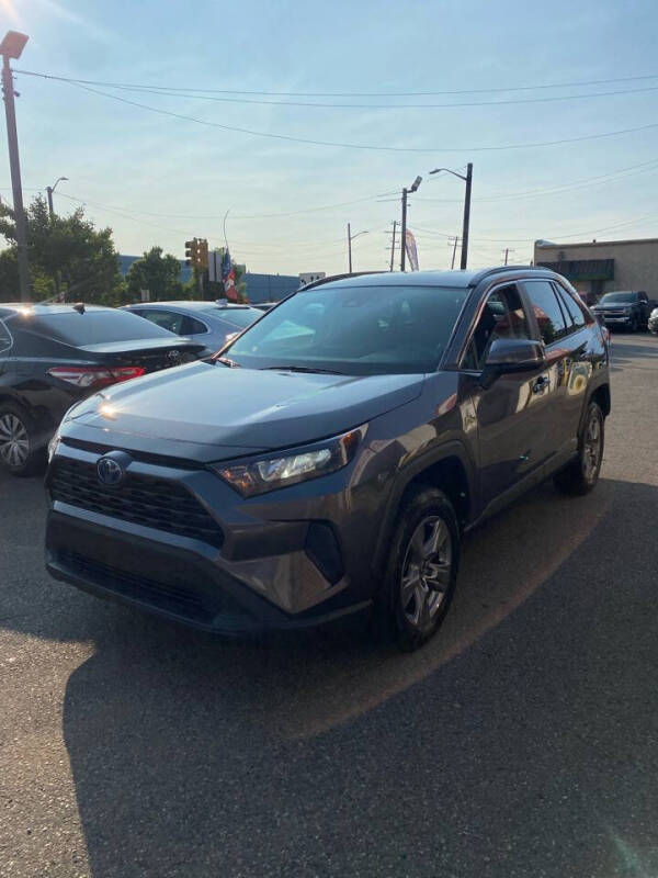 2022 Toyota RAV4 Hybrid LE