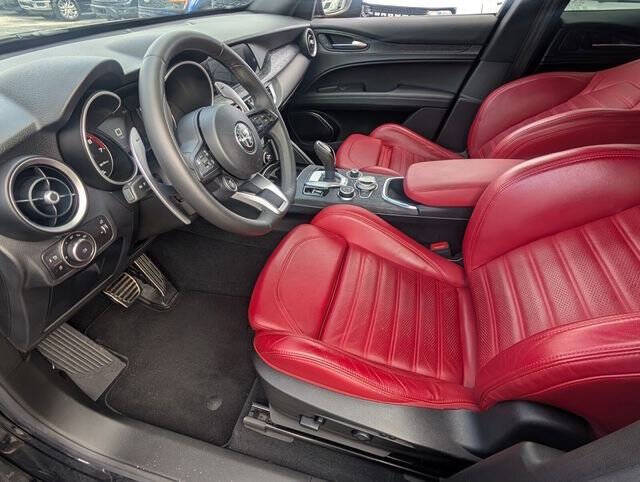 2023 Alfa Romeo Stelvio Sprint