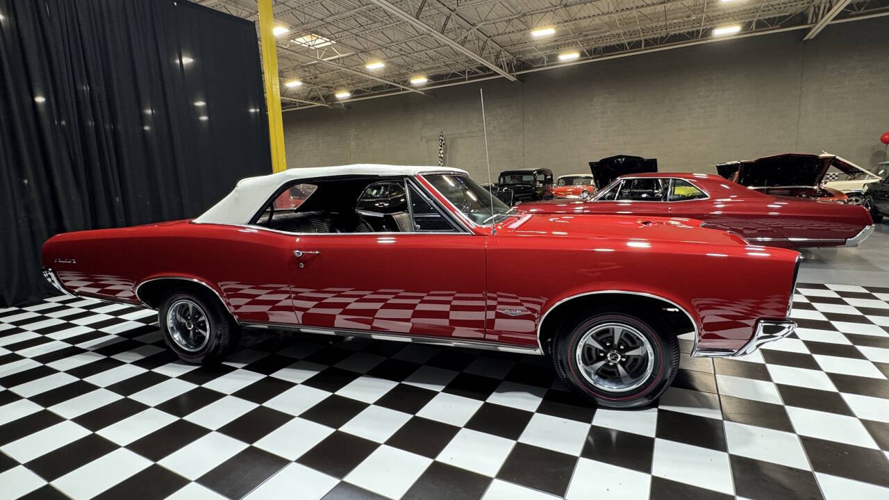 1966 Pontiac GTO 16