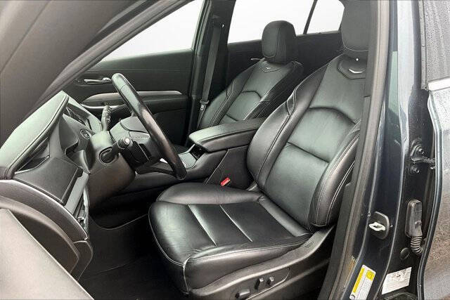 2021 Cadillac XT4 Premium Luxury