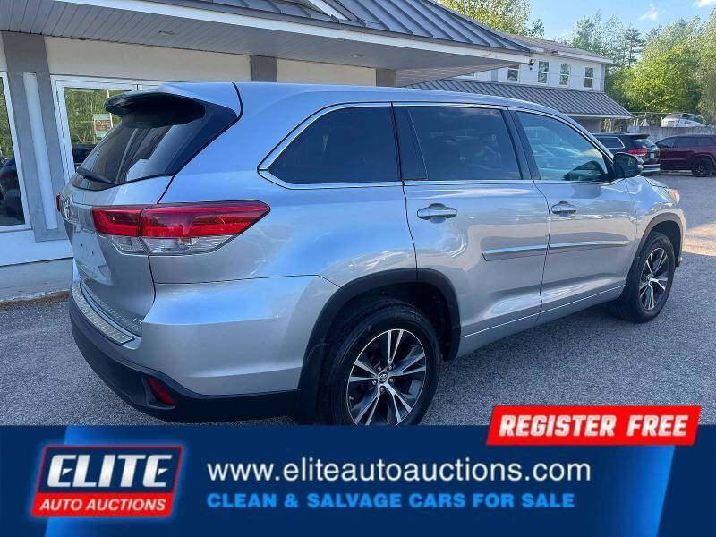 2018 Toyota Highlander LE