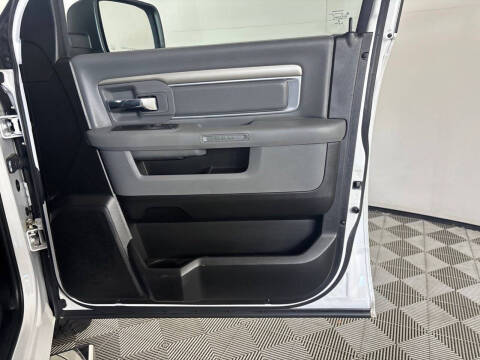 2019 RAM 1500 Classic SLT