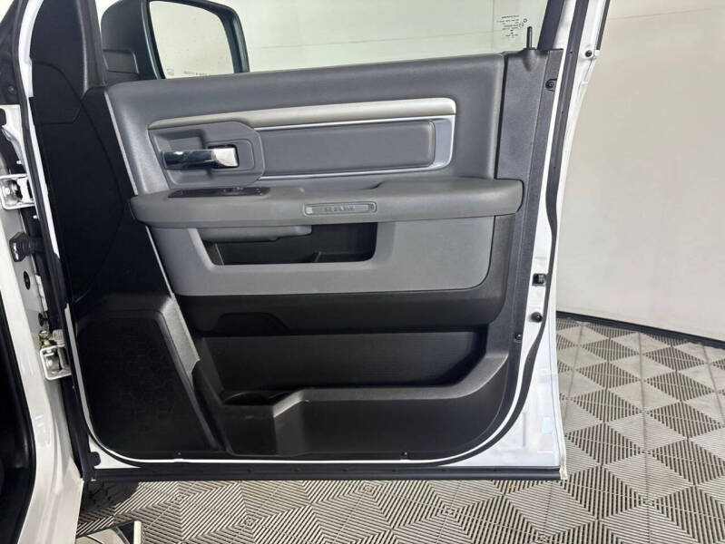 2019 RAM 1500 Classic SLT