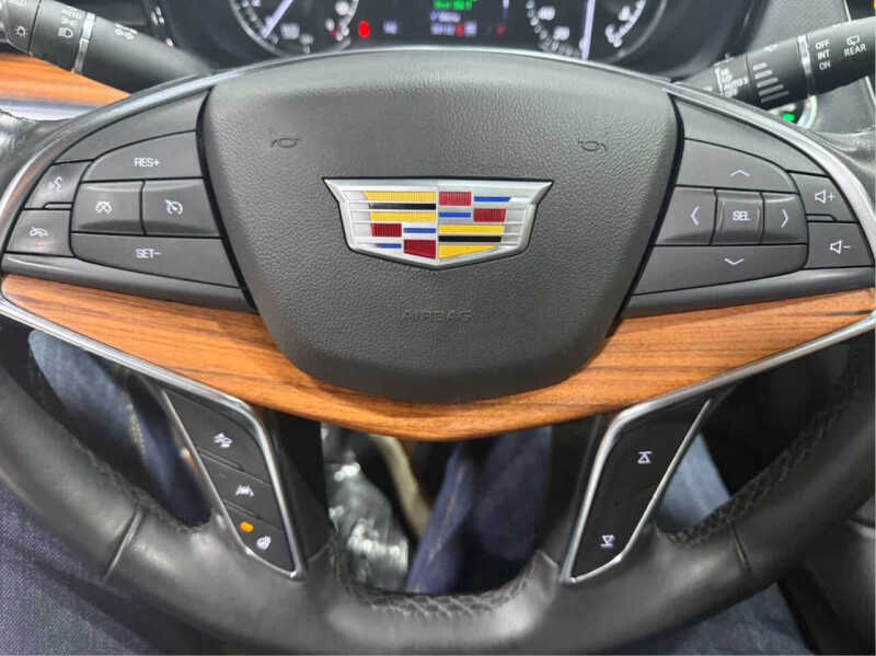 2021 Cadillac XT5 Premium Luxury