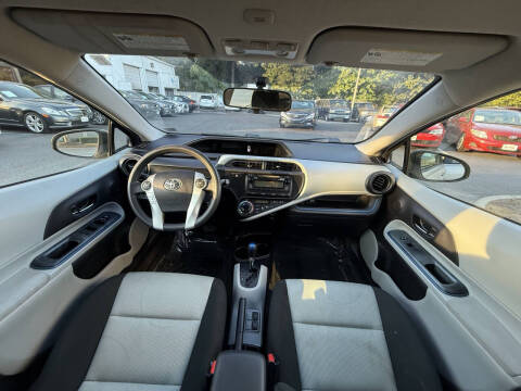 2012 Toyota Prius c One