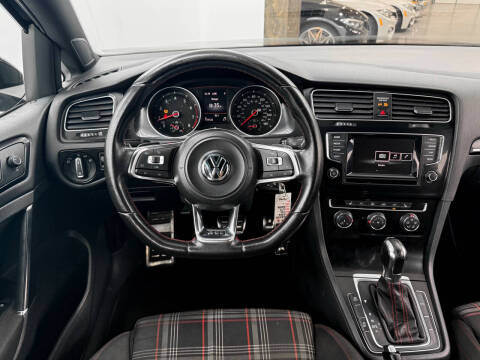 2015 Volkswagen Golf GTI S