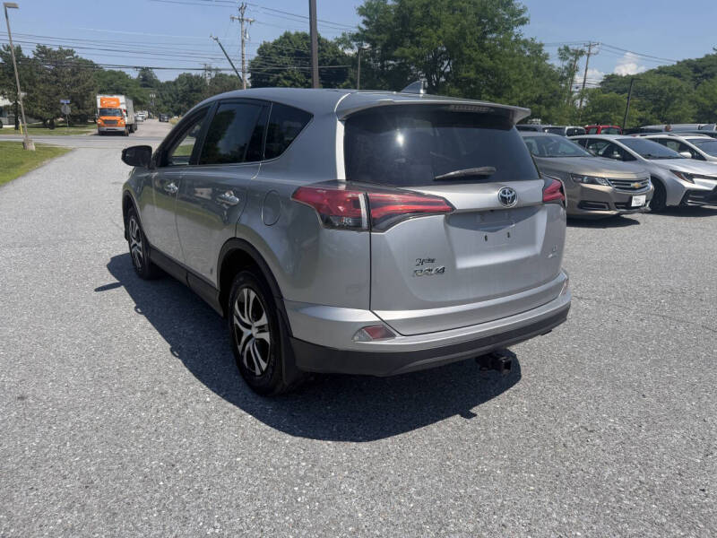2017 Toyota RAV4 LE