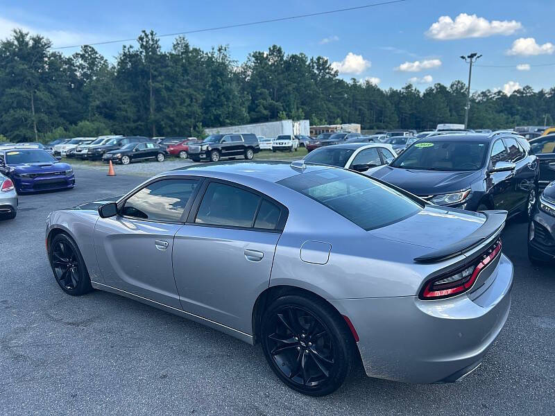 2017 Dodge Charger SXT