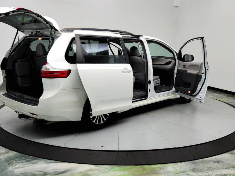 2018 Toyota Sienna