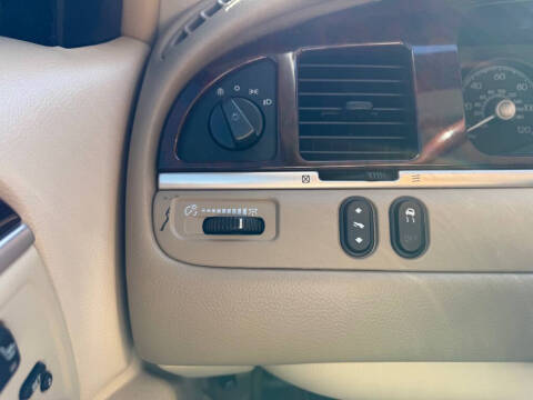 2008 Lincoln Town Car Signature Limited