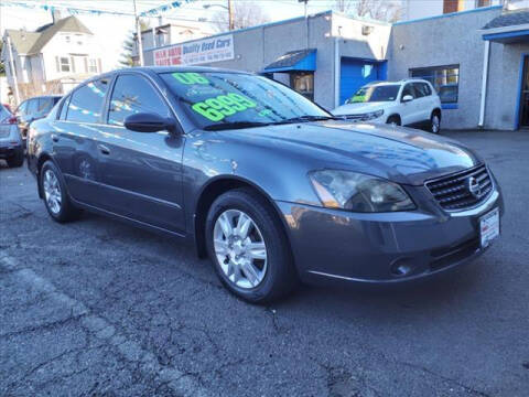 2006 Nissan Altima for sale at M & R Auto Sales INC. in North Plainfield NJ