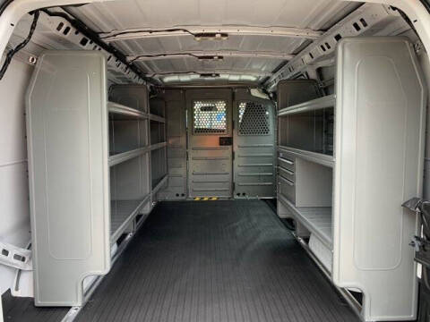 2025 Chevrolet Express 2500