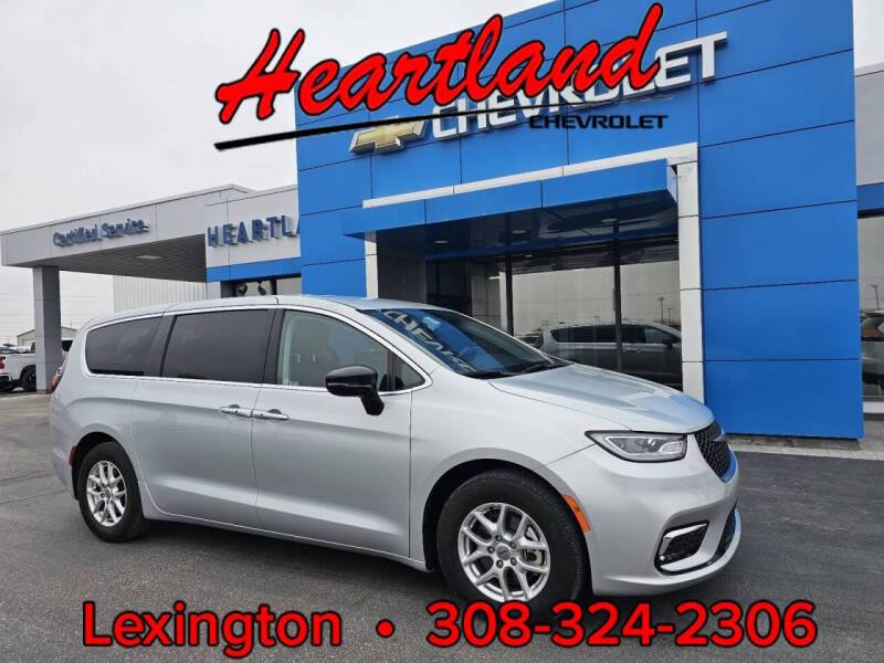 2024 Chrysler Pacifica Touring L