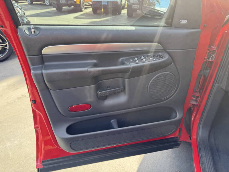 2005 Dodge Ram 1500 SRT-10