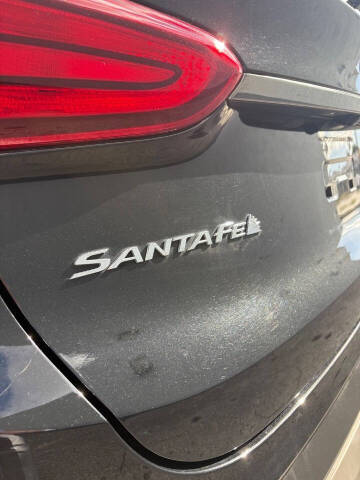 2019 Hyundai Santa Fe SE 2.4L
