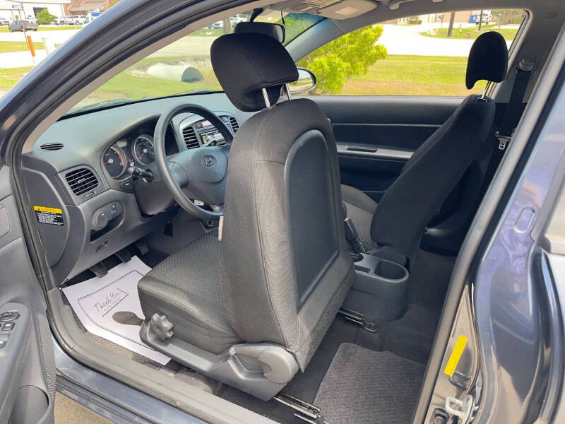 2009 Hyundai Accent SE