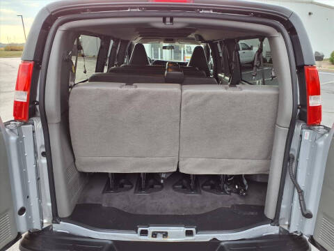 2024 Chevrolet Express LS 3500