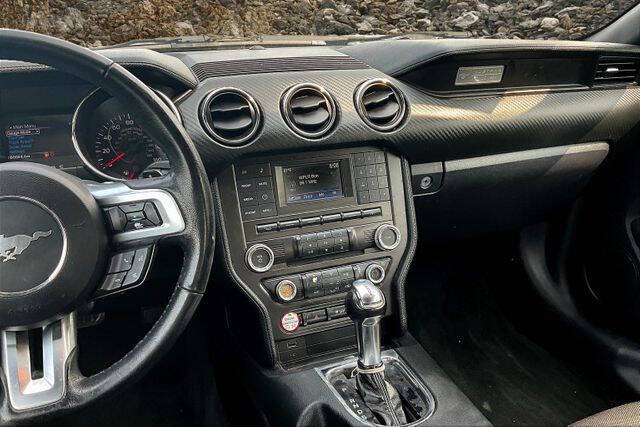 2016 Ford Mustang V6