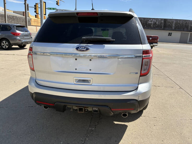 2015 Ford Explorer Base - Photo 7