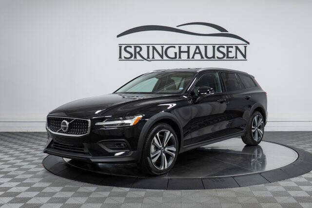 2024 Volvo V60 Cross Country B5 Plus