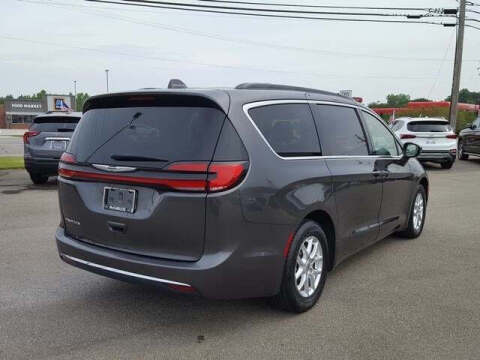2022 Chrysler Pacifica Touring L