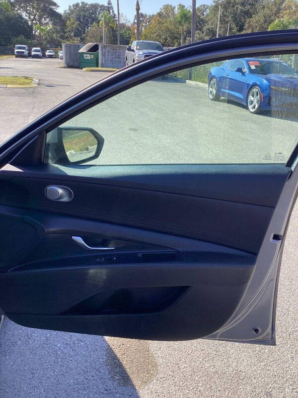 2022 Hyundai Elantra